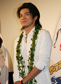 『サーフズ・アップ』日本語吹き替え版舞台挨拶　小栗旬