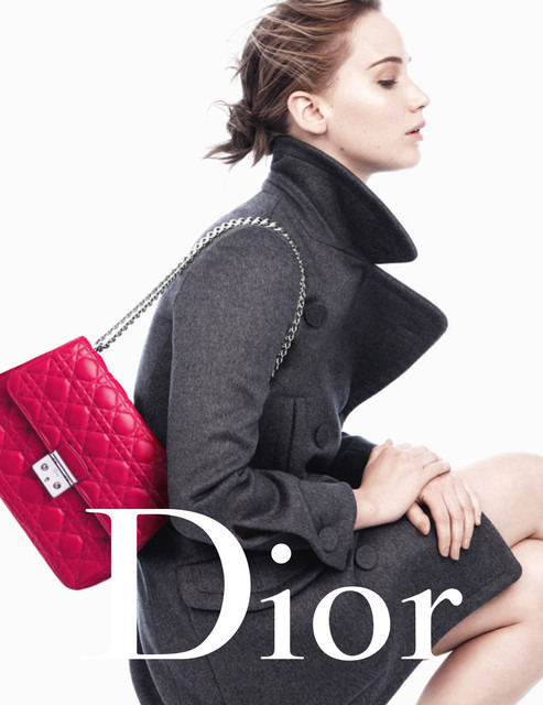 ジェニファー・ローレンスがモデルを務めた「Miss Dior」の13-14AW広告キャンペーン