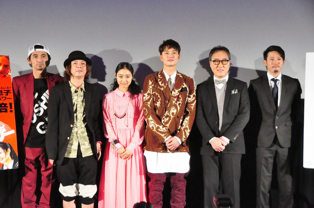 村上淳＆河原雅彦＆忽那汐里＆岡田将生＆佐野史郎＆藤井道人監督／『オー！ ファーザー』舞台挨拶 in 第26回東京国際映画祭