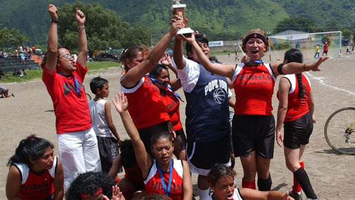 『線路と娼婦とサッカーボール』