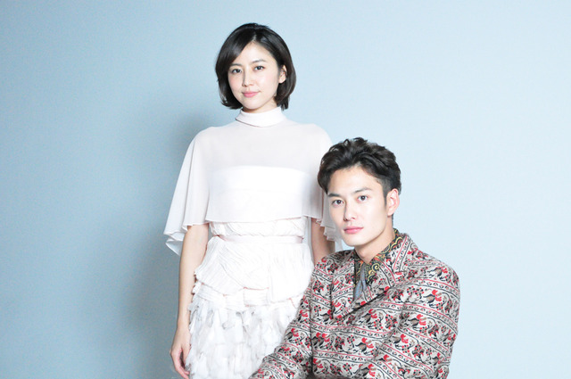 長澤まさみ×岡田将生『潔く柔く きよくやわく』／Photo：Naoki Kurozu