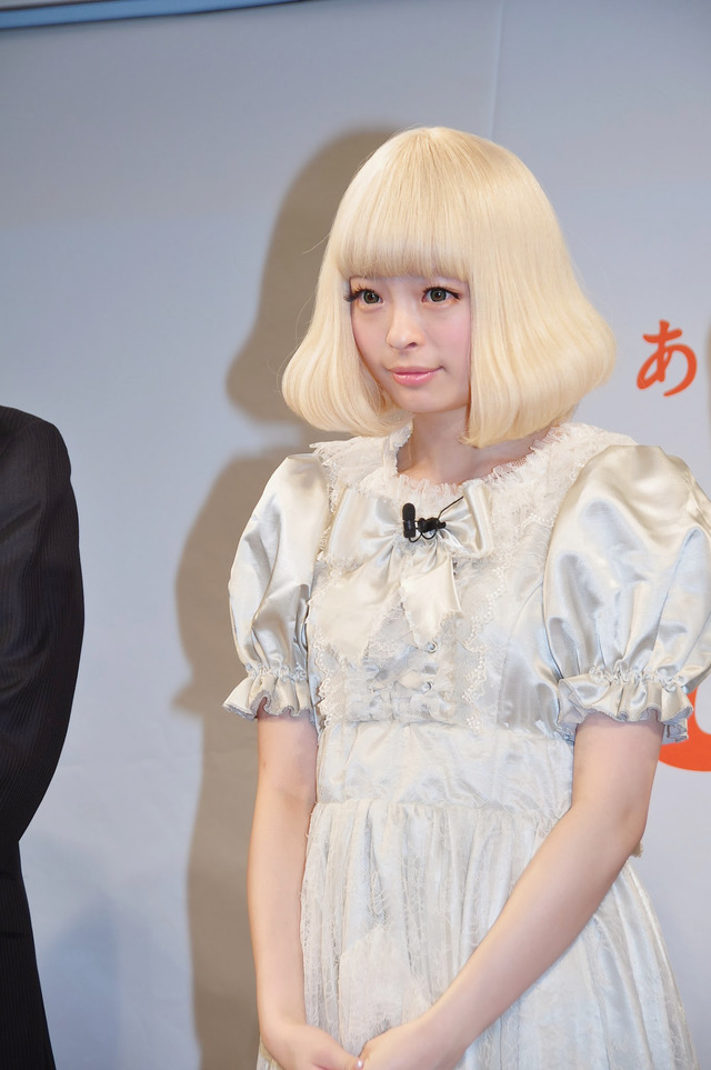 「iPad Air」発売イベント（きゃりーぱみゅぱみゅ）