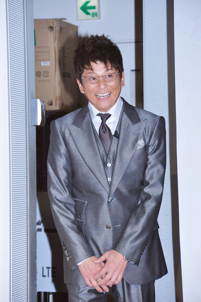 「iPad Air」発売イベント（哀川翔）