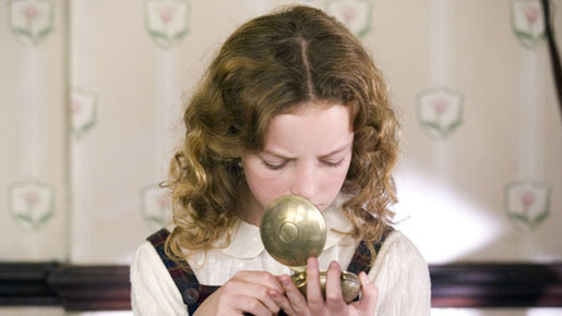 ライラの冒険　黄金の羅針盤 -TM & (C) MMVII NEW LINE PRODUCTIONS， INC．ALL RIGHTS RESERVED．