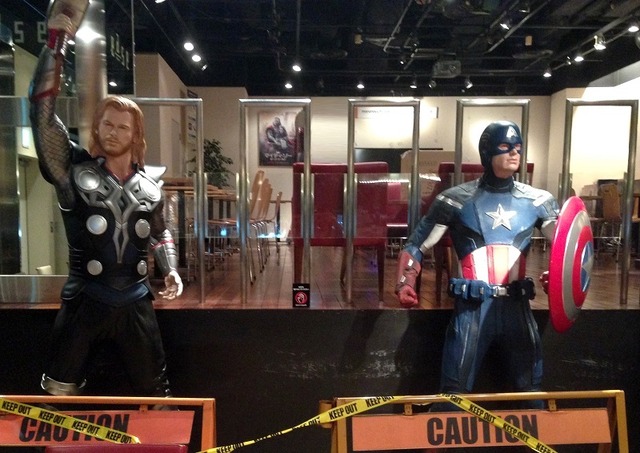 『マイティ・ソー／ダーク・ワールド』公開記念でオープンした「アメリカン・ヒーローズ・カフェ」