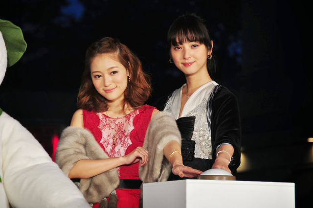 代官山アドレス・ディセのクリスマス・イルミネーション点灯式（chay＆佐々木希）