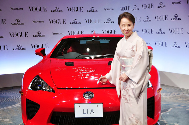 「VOGUE JAPAN Women of the Year 2013」授賞式（八千草薫）