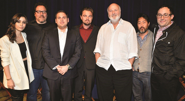 左から（クリスティン・ミリオティ、ジョン・ファヴロー、ジョナ・ヒル、レオナルド・ディカプリオ、ロブ・ライナー、ケン・チョイ、P・J・バイン）／『ウルフ・オブ・ウォールストリート』-(C) 2013 Paramount Pictures. All Rights Reserved.