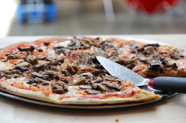 オリジナル・ピザ／ディズニー・トゥーン・スタジオ（ロサンゼルス）