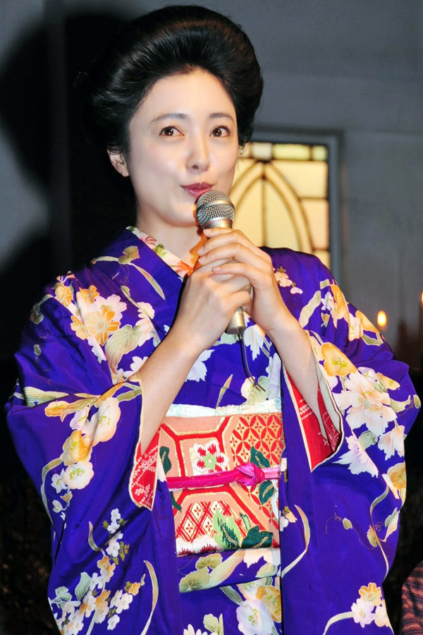 仲間由紀恵／NHK連続テレビ小説「花子とアン」