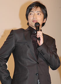 「プレゼントでほしいのはマフラーと靴下」という大沢たかお