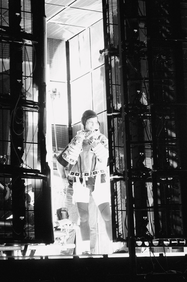 サンドラ・ブロック／『ゼロ・グラビティ』メイキング写真／(c) 2013 WARNER BROS.ENTERTAINMENT INC.