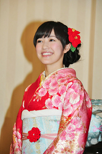 AKB48グループ成人式（渡辺麻友）