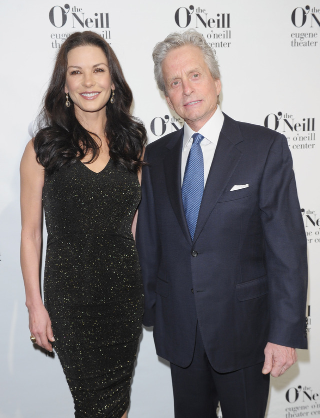 キャサリン・ゼタ＝ジョーンズ＆マイケル・ダグラス-(C) Getty Images