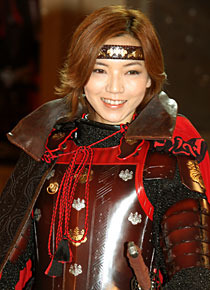 間近に迫った公開に「ドキドキ、そしてウキウキしています」と語った。