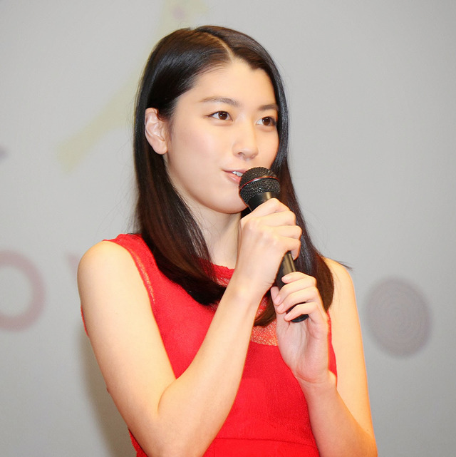 『ニシノユキヒコの恋と冒険』完成披露舞台挨拶（成海璃子）