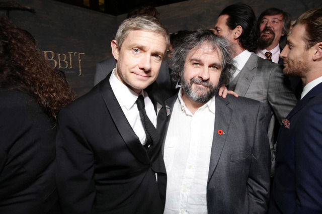 マーティン・フリーマン＆ピーター・ジャクソン(C) 2013 WARNER BROS. ENTERTAINMENT INC. AND METRO-GOLDWYN-MAYER PICTURES INC．