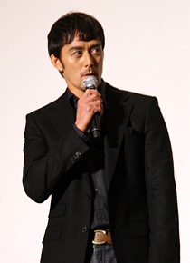 『魍魎の匣』初日舞台挨拶　阿部寛