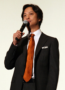 『魍魎の匣』初日舞台挨拶　椎名桔平