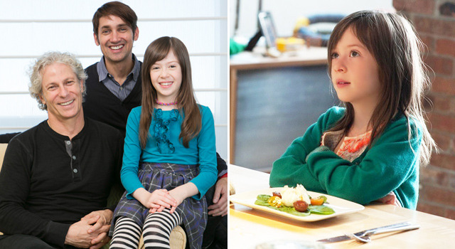 オナタ・アプリール（メイジー役）＆スコット・マクギーとデヴィッド・シーゲル（監督）／『メイジーの瞳』-(C) 2013 MAISIE KNEW, LLC. ALL Rights Reserved.