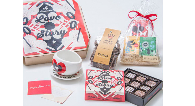 MAX BRENNER バレンタイン・ホワイトデー限定商品　上段左から：「チョコレートチャンクビザ」（1,800円 ホール）「カイボスミルク」（1,200円）「マックスズフェイバリットギフトセット」（1,500円）　下段左から：「限定メッセージカード」「ラブハグマグ」（1,000円）「ラブストーリーボンボン」（1,800円）