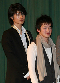 『ネガティブハッピー・チェーンソーエッヂ』初日舞台挨拶　市原隼人、関めぐみ