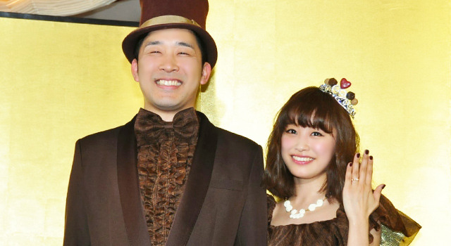 高橋愛＆あべこうじ／“バレンタイン婚”会見