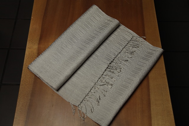 これが噂のマフラー。こちらはウォームでした。