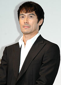 “へんな役”へのオファーが絶えない？　阿部寛