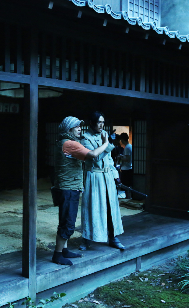 伊勢谷友介（蒼紫役）／『るろうに剣心 京都大火編／伝説の最期編』撮影現場 in 京都 -(C) 和月伸宏／集英社 (C) 2014「るろうに剣心 京都大火／伝説の最期」製作委員会