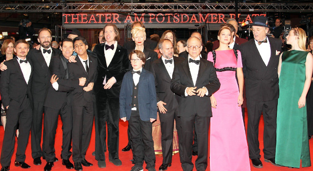 ウェス・アンダーソン監督＆トニー・レヴォロリ＆ウィレム・デフォー＆ジェフ・ゴールドブラム＆エドワード・ノートン＆シアーシャ・ローナン＆ティルダ・スウィントンほか／『グランド・ブダペスト・ホテル』プレミアレッドカーペットinベルリン国際映画祭