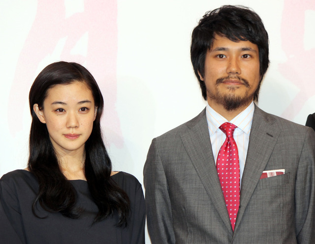 松山ケンイチ＆蒼井優／『春を背負って』完成披露会見