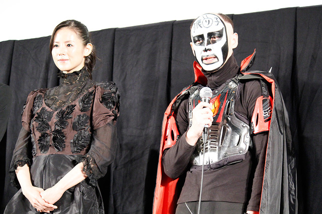 小西真奈美＆鉄拳／『振り子』 in 第6回沖縄国際映画祭