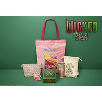 映画『ウィキッド 永遠の約束』と「TOKYOチューリップローズ」のコラボアイテムが、阪急うめだ本店主催“WE LOVE FASHION”に登場！