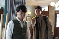 小栗旬×星野源で真実に挑む!橋本じゅんの姿も『罪の声』場面カット一挙解禁 画像